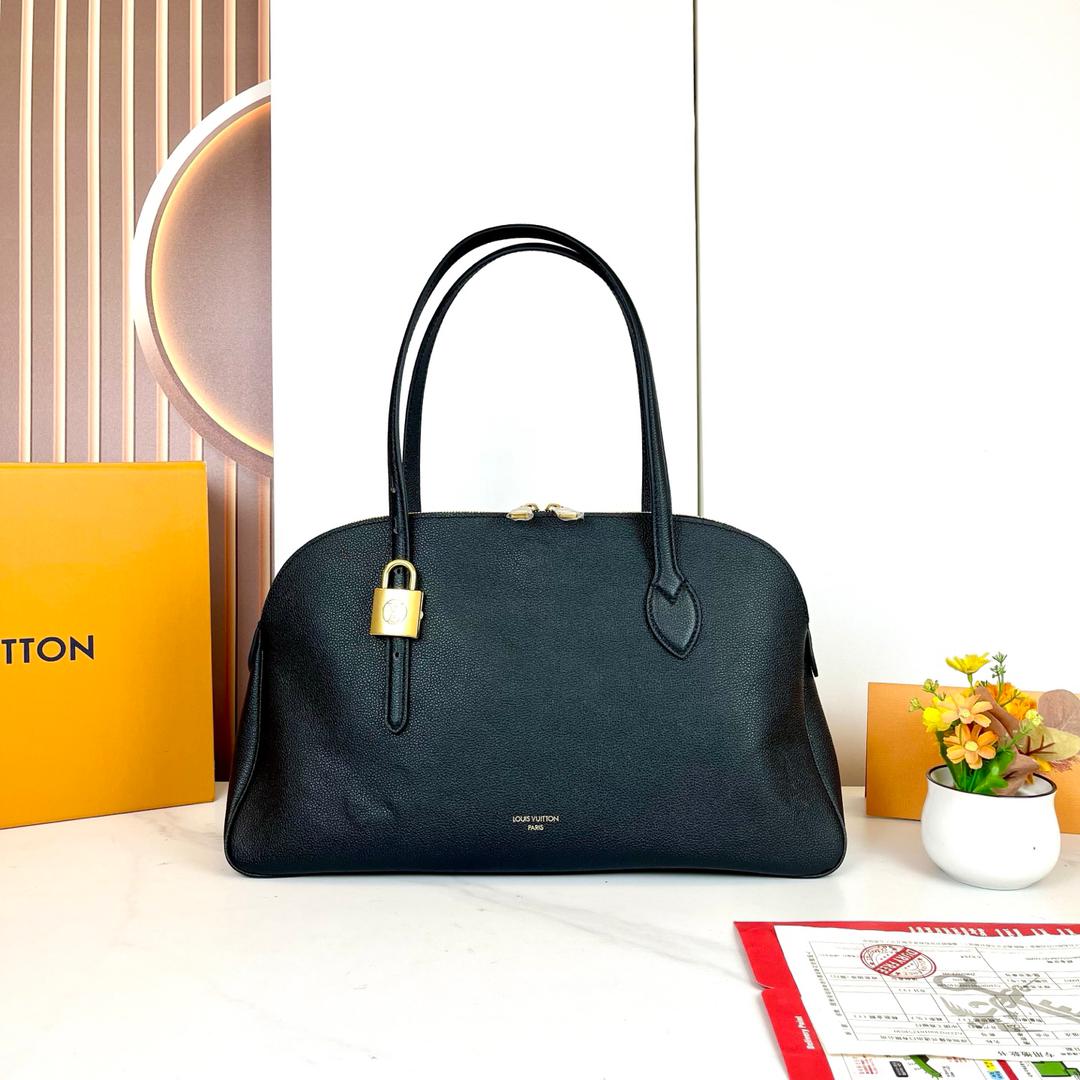 Low Key Duffle Tote-M262