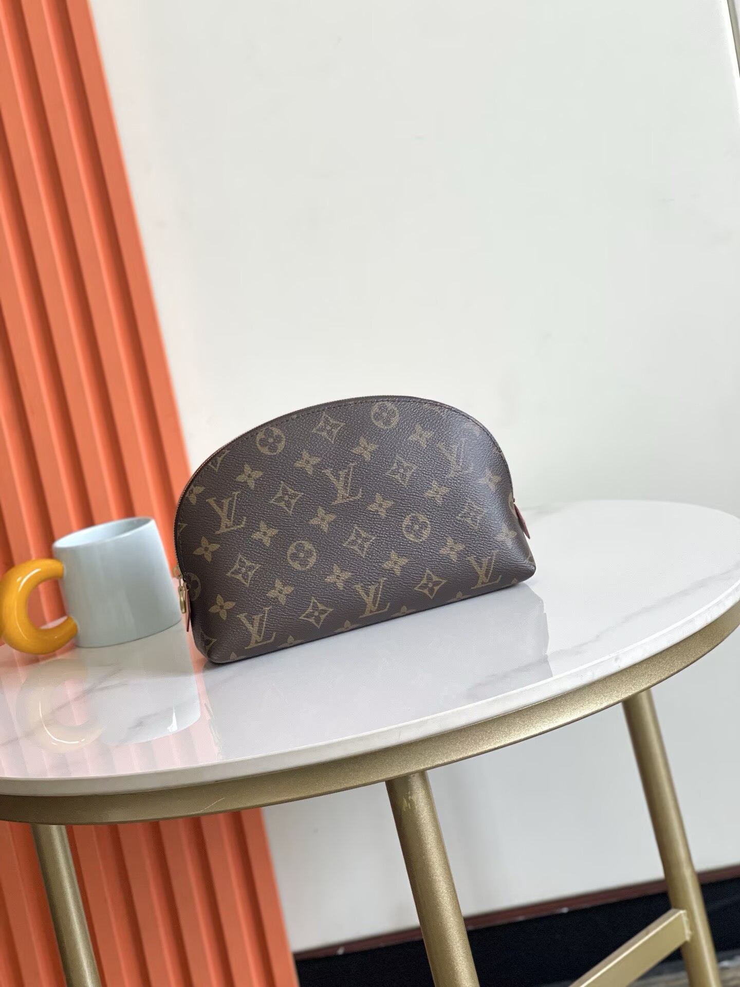 LouisV Monogram Cosmetic