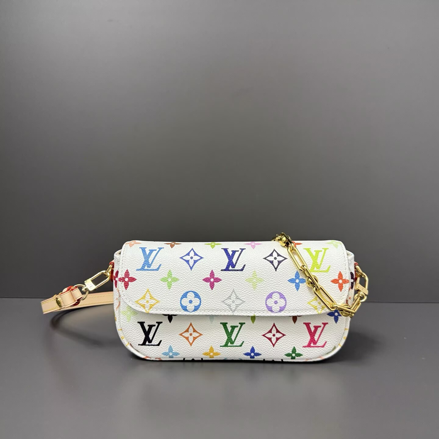 LouisV LV x TM Wallet On