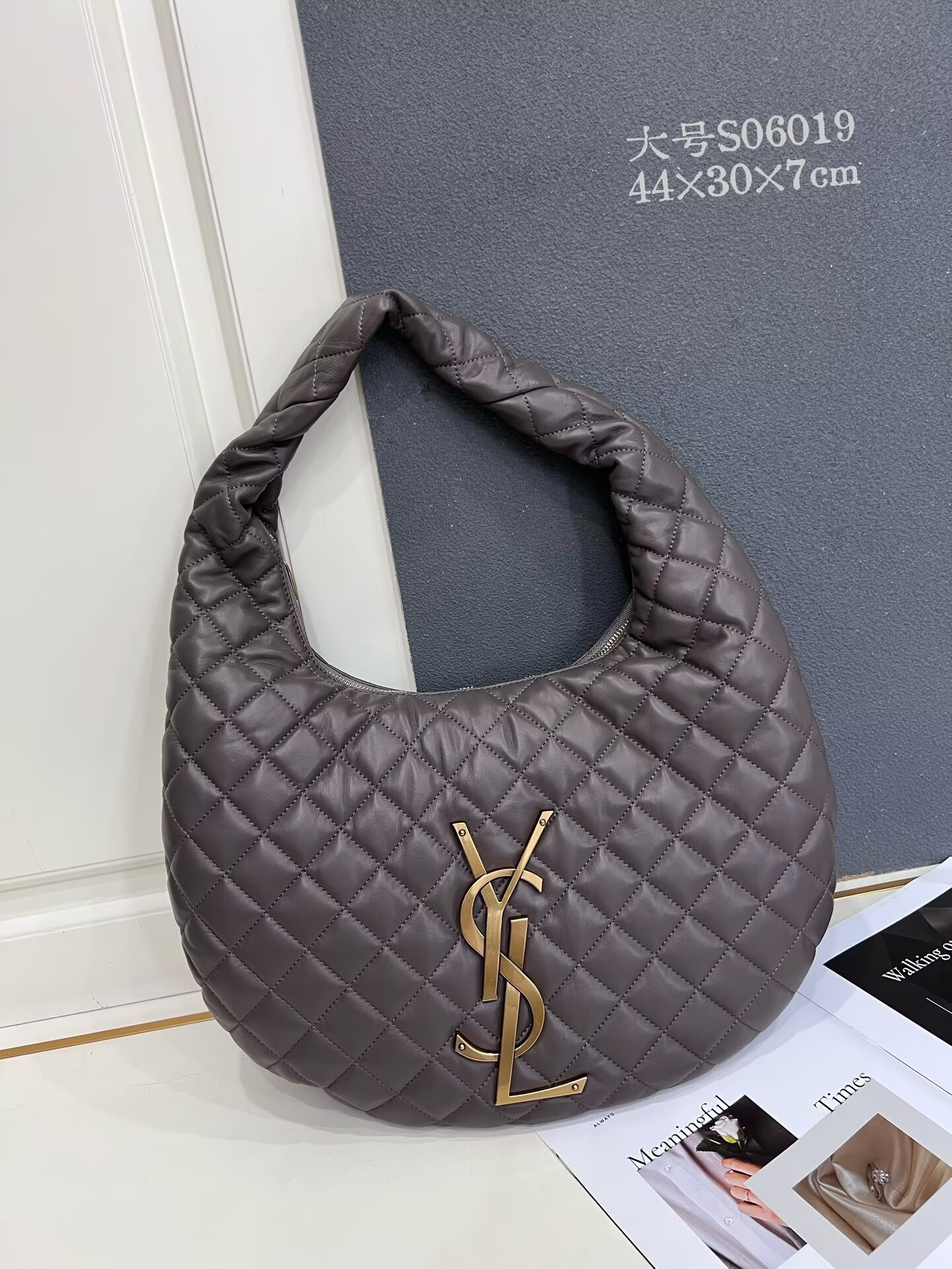 YSL ICARE hobo in quilte