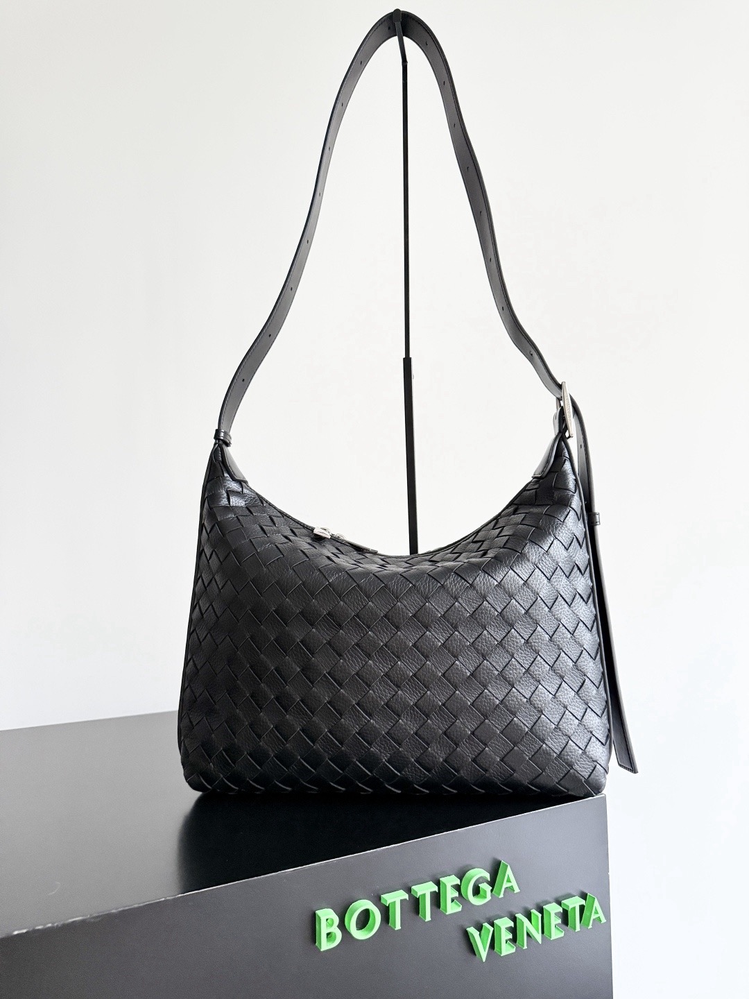 Bottega Veneta 小号旅行包 815