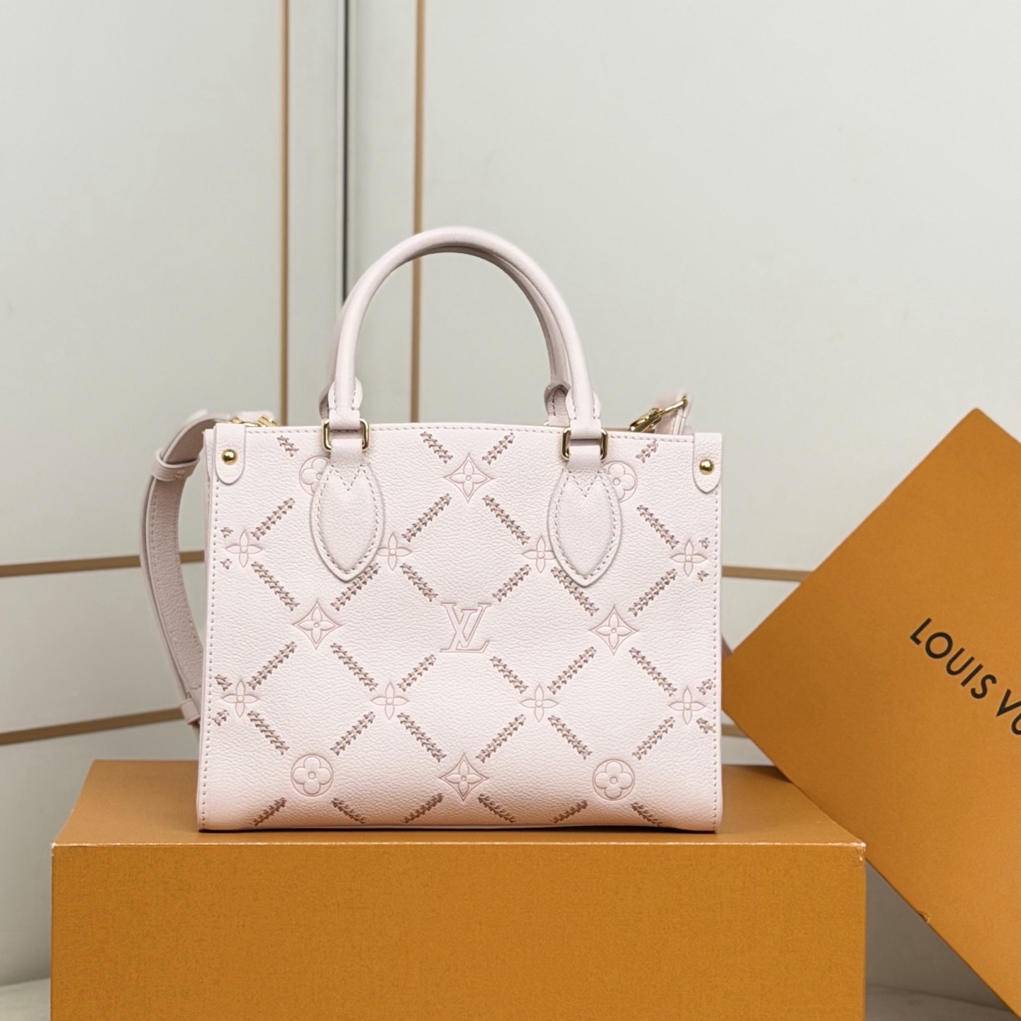 LouisV Onthego PM M28528
