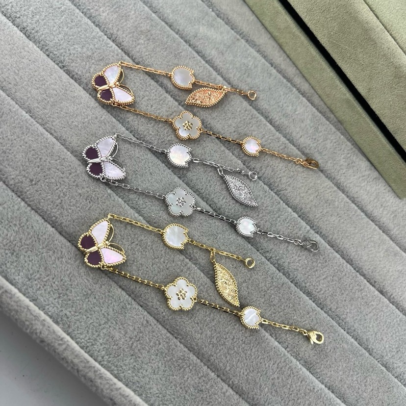 Van Cleef & Arpels B