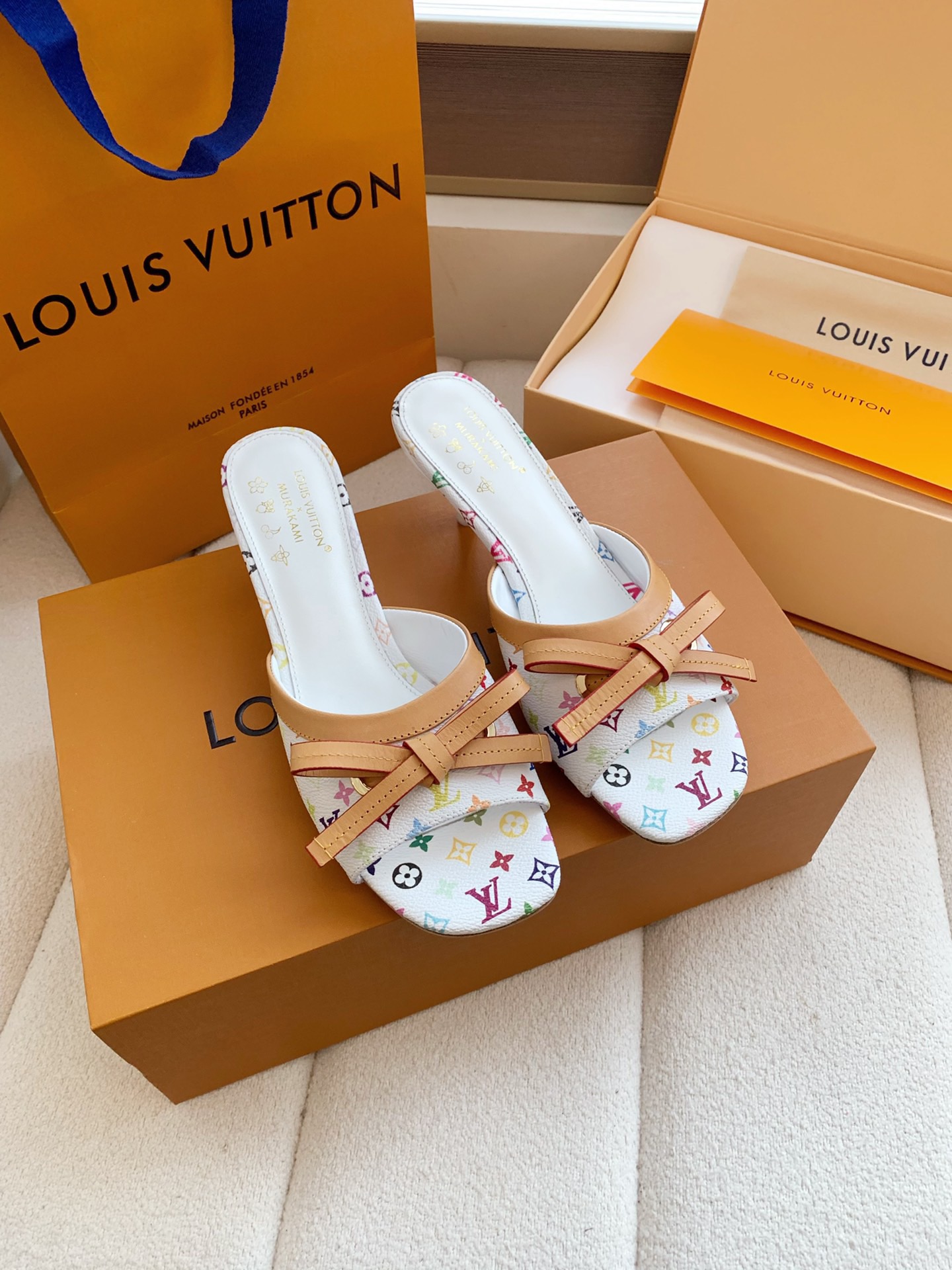 LV  New arrival