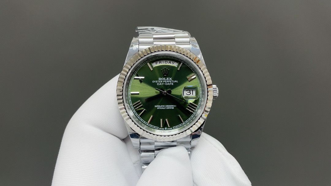 40mm   Dual-Calendar Ste